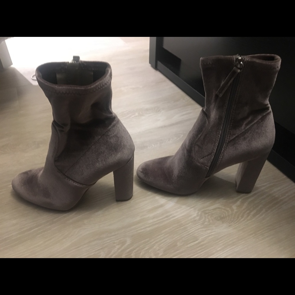 Steve Madden velvet grey boots